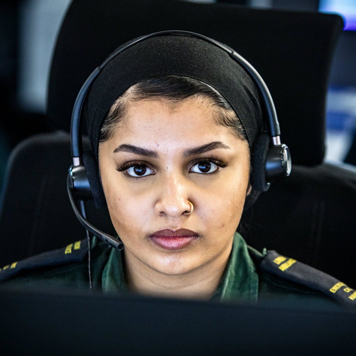 Ldn_Ambulance's tweet image. “It’s what I’m best at: caring for people. Looking after my brother with #Crohns, it helps me to empathise with our callers – I want to do my best for them.&quot; 

The moving story behind why Sumaiya became an emergency call handler buff.ly/4fevIDM #CCAwarenessWeek #Ambulance