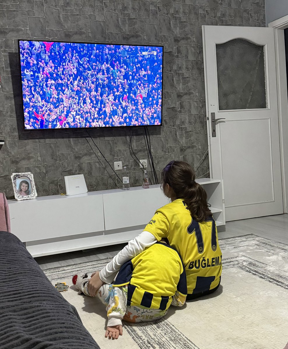 muttininemiri's tweet photo. @12numaraorg Şu çocukları küstürüp üzüyorsunuz ya Allah hepinizin belasını versin https://t.co/ecMUPKVI38