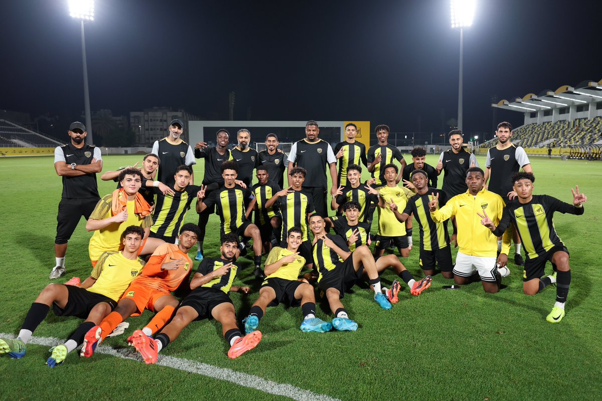 ittihad's tweet photo. 🏆دوري تحت 17 عام 
#الاتحاد 2 : 0 الأهلي  
🔚 نهاية اللقاء 
عبدالعزيز الشمري ⚽️
محمد الشيباني ⚽️ https://t.co/zv8qPClLMG