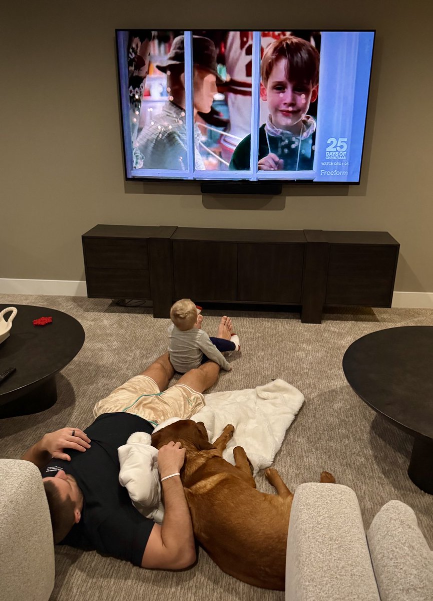 JJWatt's tweet photo. Uncle Teej
@_TJWatt https://t.co/Dzu1sozMIW