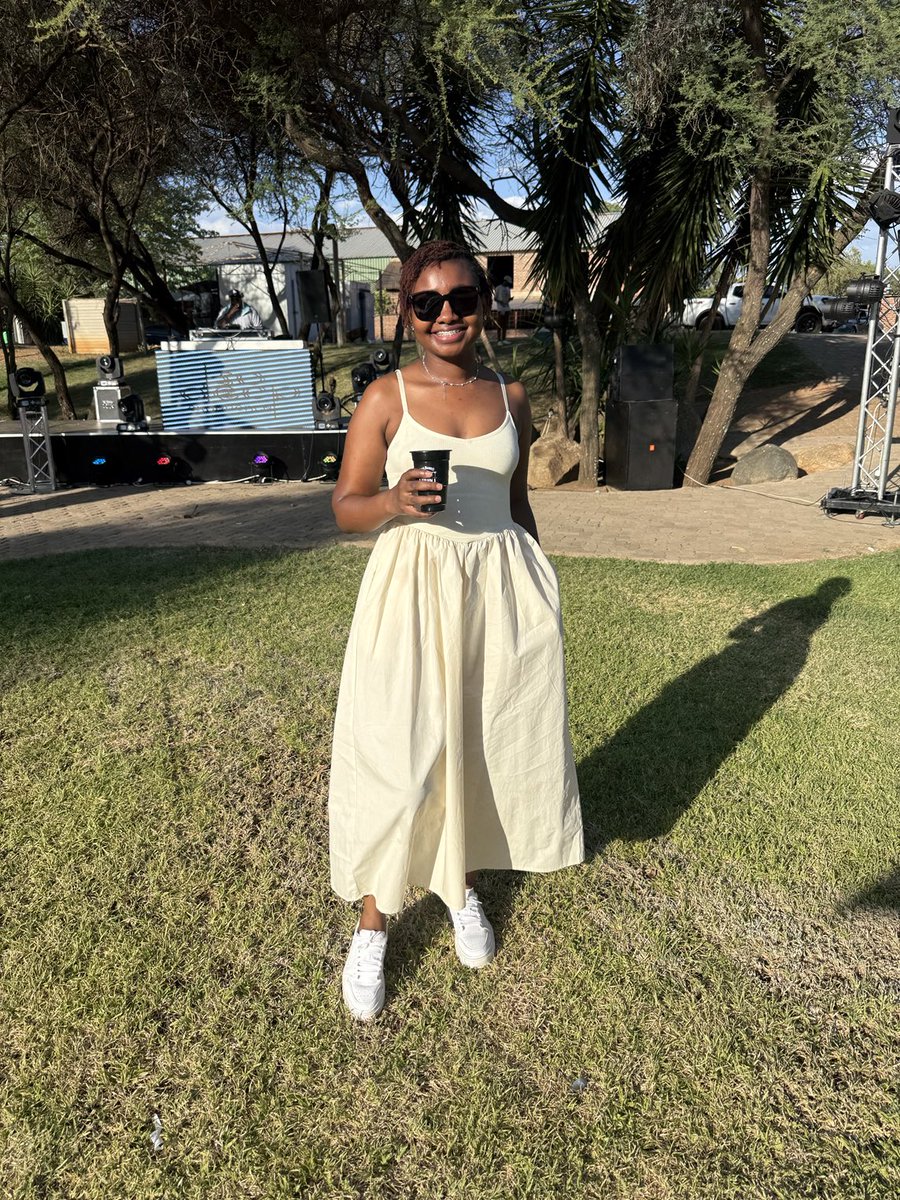 phindi_John's tweet image. #SDX 
#yw
#hm