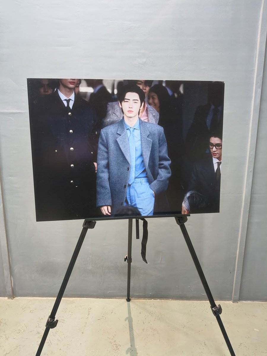 Pukat_PSH's tweet image. SUNGHOON BLOOM IN WINTER
#PSHEnchantedRails
#1208StarsAlignedForHOON
#성훈이_생일1208번_꽉꼭안아
#엔하이픈_성훈 #성훈 #ENHYPEN_SUNGHOON
@ENHYPEN_members