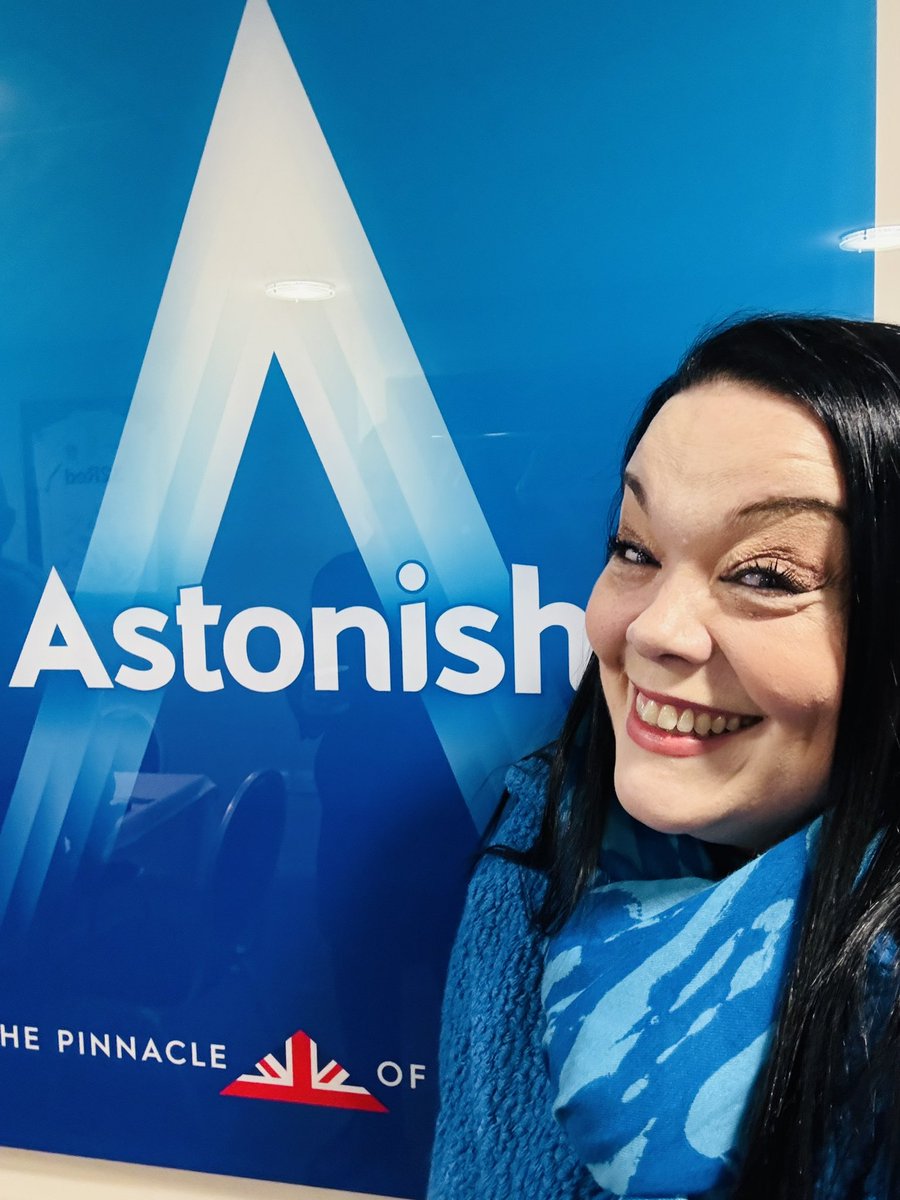 Reallisariley's tweet photo. FANTASTIC day today at @LUFC #ellandroad with all the beautiful team from @Astonishcleaner even better to get a 2-0 WIN-now top of the table #leedsunited #leeds #astonishcleaners #win #MOT 💛💙🤍 #today #MatchDay THANKYOU for a gorgeous afternoon 💛💙🤍 #astonish https://t.co/hbvhe4DKDf