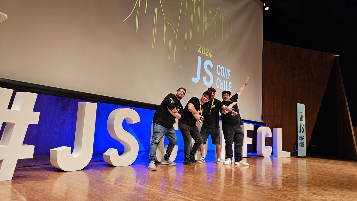 sergioazoc's tweet image. @jsconfcl @F_Arismendi @fforres #jsconfcl