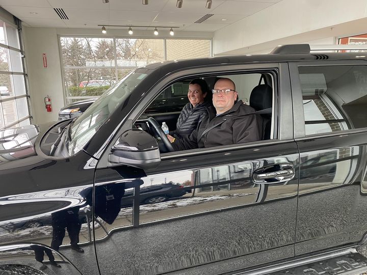 victorycanton's tweet photo. Congratulations to Tom on his new 4Runner! I hope the family enjoys the new ride. Thanks for the opportunity to earn your business at Victory Toyota of Canton!
#VictoryToyotaofCanton #CantonMI #Toyota4Runner https://t.co/v6UWZlus8t