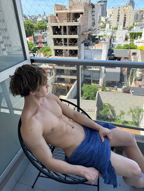 _sweetboynova's tweet photo. Like this view?🔥 https://t.co/GdTWxb2g7o