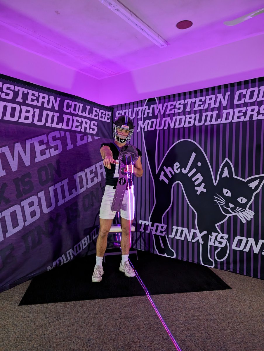 Grizz_Graham's tweet photo. After a great vist @BuilderFootball ! 
I have received an offer to play for the KCAC Champs. Thanks @CVanosdellSc and @CoachGriffSC for the opportunity to play for a Championship winning program.
@mbunton34 @FootballFHC @elitefootball @JPRockMO @Coach_DThomas https://t.co/3YSjE29BNW