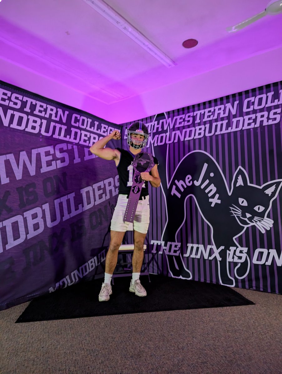Grizz_Graham's tweet photo. After a great vist @BuilderFootball ! 
I have received an offer to play for the KCAC Champs. Thanks @CVanosdellSc and @CoachGriffSC for the opportunity to play for a Championship winning program.
@mbunton34 @FootballFHC @elitefootball @JPRockMO @Coach_DThomas https://t.co/3YSjE29BNW