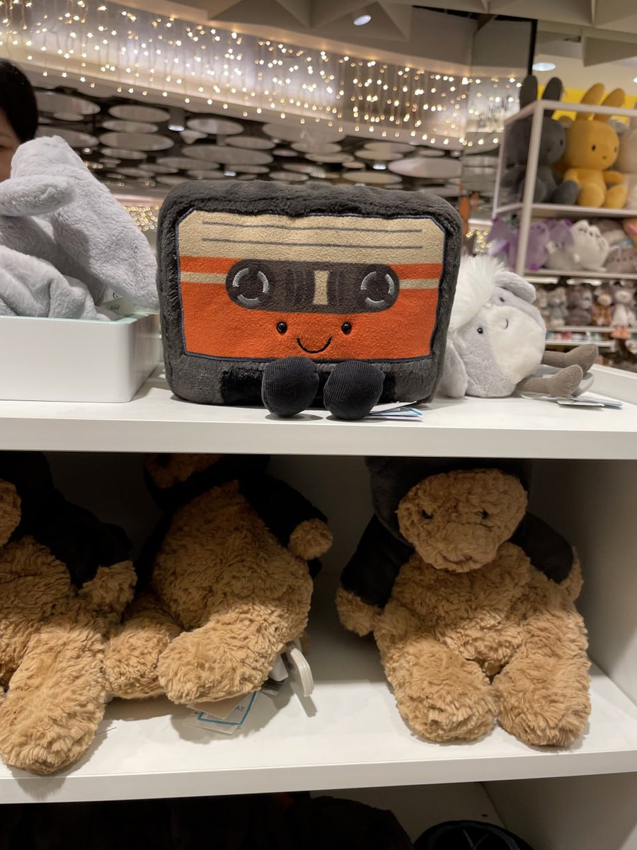 Innes571's tweet image. I still expect the same thing from someone in the past, 🎁🎁 but now I'm  alone, freedom my life spend every time.☺️☺️