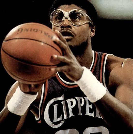 _Mark_Cooper's tweet photo. @NBAW0RLD24 Jerome Whitehead https://t.co/vLHyU3ILBT