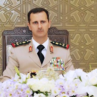 Intelligency225's tweet photo. #Syria 🇸🇾 | Le frère aîné de Bachar al-Assad, #Bassel al-#Assad, était destiné à succéder à son père, #HafezAlAssad , à la tête de la Syrie. Bassel a étudié l'ingénierie civile et obtenu un doctorat en sciences militaires. Il a servi dans l'armée syrienne, où il a été promu au rang de colonel. Il était également connu pour son rôle dans la lutte contre la corruption au sein du régime. Cependant, sa carrière militaire a été brutalement interrompue par sa mort dans un accident de voiture en 1994, ce qui a changé la trajectoire de la succession du pouvoir en Syrie, menant à l'ascension de son frère cadet, #BacharAlAssad ⤵️