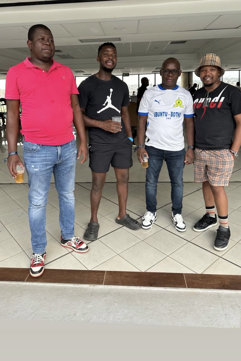 MulamulaT's tweet photo. We were these and we gonna be there… 🔥🙅🏽‍♂️ ☠️.  Orlando Pirates , Once and always ☠️💀 https://t.co/nAPfmvouKr