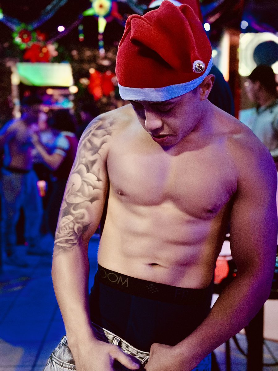 Sabahot 🔥

Aprovecha nuestras grandes promociones navideñas. 🍾🍆💦🔥