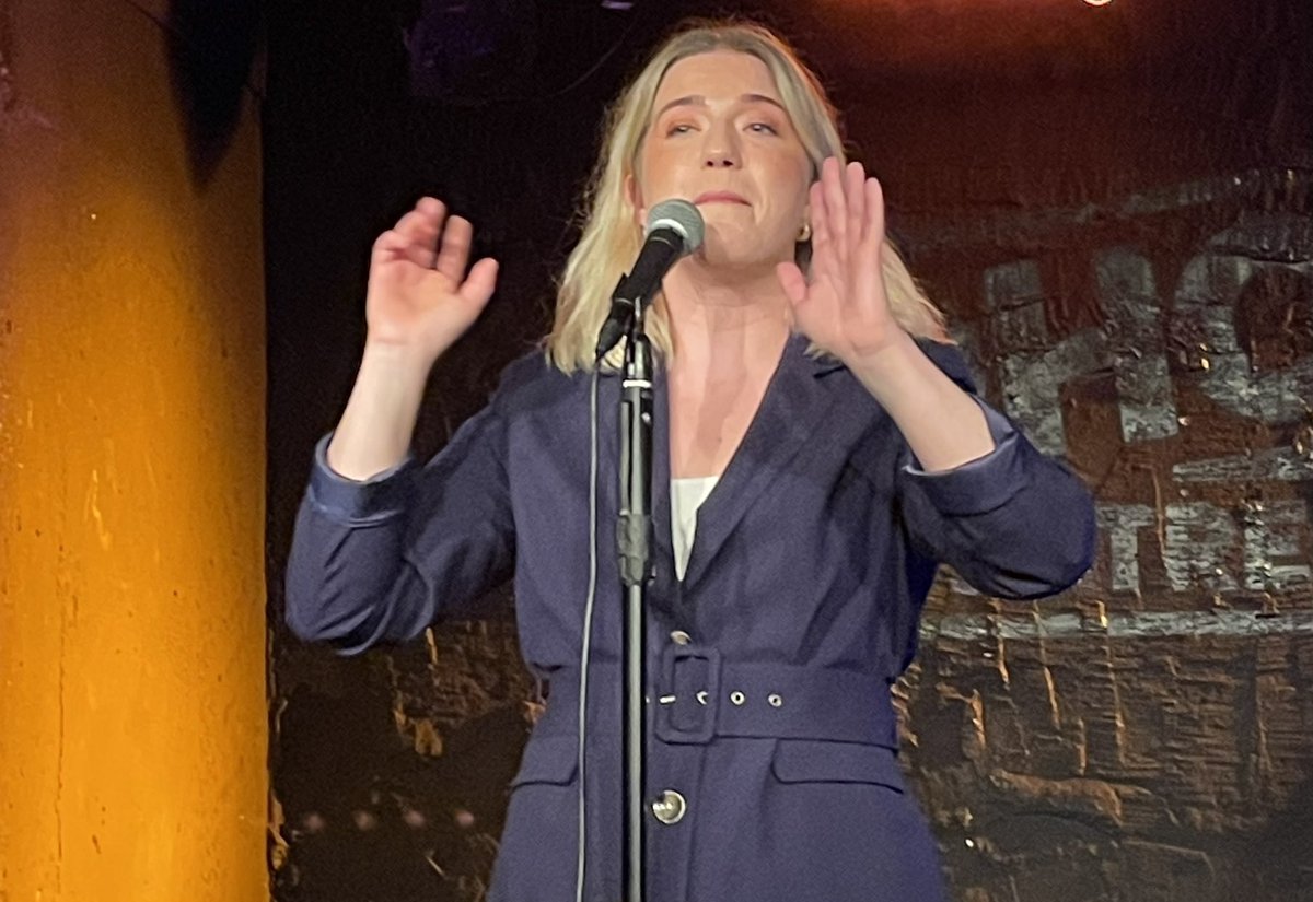 .<a href="/rocknrolga/">Olga Koch</a> was fantastic at <a href="/sohotheatre/">Soho Theatre</a> tonight. She Comes From Money runs until the 21st. Go see her. sohotheatre.com/events/olga-ko…