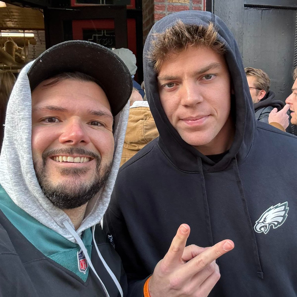 OnPattison's tweet photo. Even Cooper DeJean has to wait in line at Angelo's for a cheesesteak 😂

Photo: Kenny White on Facebook https://t.co/xGZ4UWCb2v
