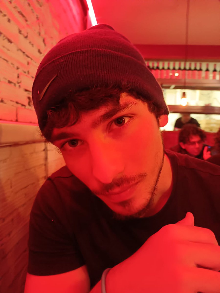 askiland's tweet image. 