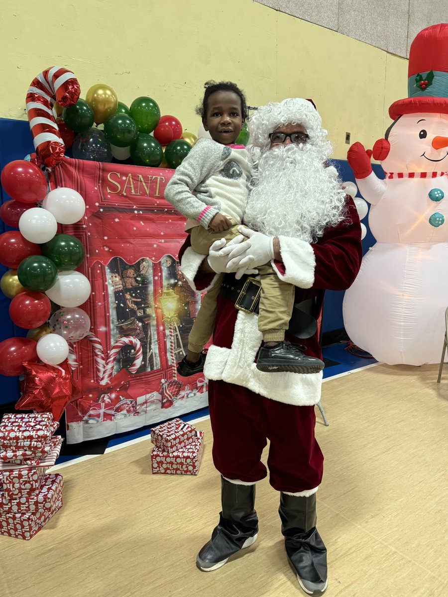 Ho! Ho! Santa came to Kensington Philadelphia today! May God bless and protect all young children, in the name of Jesus Christ, Amen