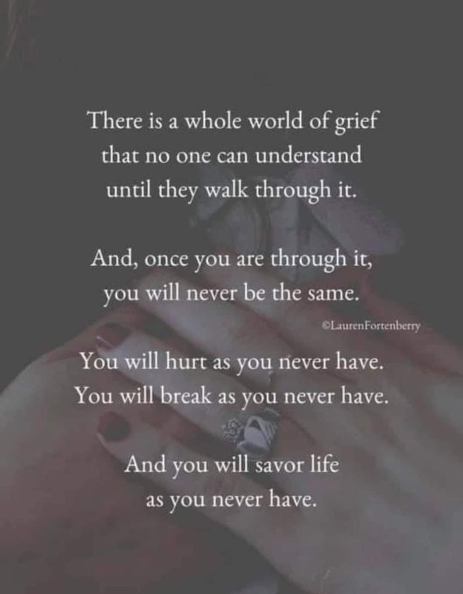 Esther Bennington (@estbennington) on Twitter photo 