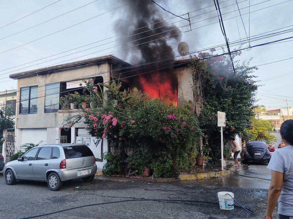 #LoÚltimo 🔥 Se incendia casa en la colonia Magisterial; la causa habría ...