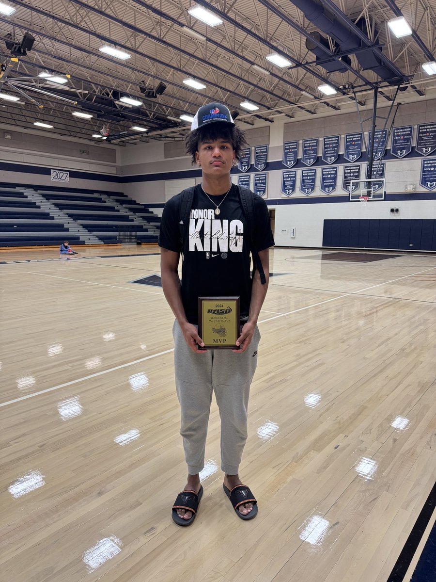 Hendrickson Hoops (@hawk_hoops) on Twitter photo Congratulations to the 1st Annual PFISD Invitational Tournament Champions <a href="/SMCACrusaders/">St. Michael's Prep</a>
Led by tournament MVP <a href="/AidenDisu/">Aiden Disu</a>
#PFISDInvitational #CenTxHoops
<a href="/PfvilleHoops/">Pflugerville Hoops</a> <a href="/BballCougar/">ConnallyCougarBball</a> <a href="/weissmensbball/">Weiss Menโs Basketball</a> <a href="/hoopinsider/">Hoopinsider</a> Congratulations to the 1st Annual PFISD Invitational Tournament Champions <a href="/SMCACrusaders/">St. Michael's Prep</a>
Led by tournament MVP <a href="/AidenDisu/">Aiden Disu</a>
#PFISDInvitational #CenTxHoops
<a href="/PfvilleHoops/">Pflugerville Hoops</a> <a href="/BballCougar/">ConnallyCougarBball</a> <a href="/weissmensbball/">Weiss Menโs Basketball</a> <a href="/hoopinsider/">Hoopinsider</a>