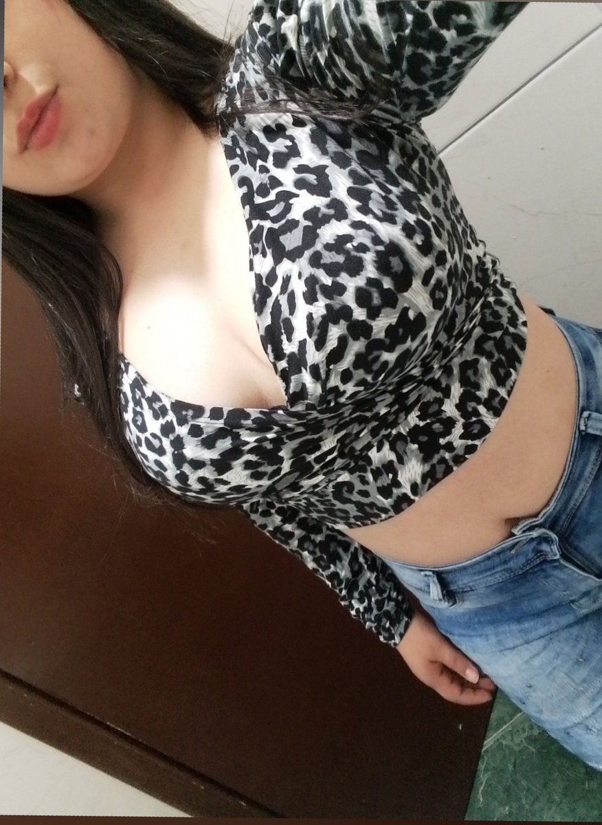 ositabb2000's tweet photo. Mi fantasía es tener un suggar Daddy $$ 🤞🏻 https://t.co/WYUzcBzbMr