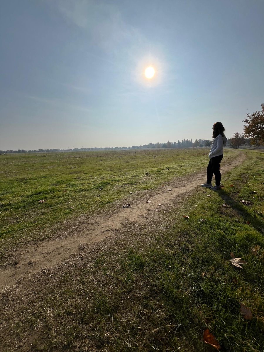 aar_thom's tweet photo. North Natomas Regional Park w/ my mom  ♡(˃͈ ˂͈ )

Flat trails are all I can do for now with my injury, but was great to get some miles in https://t.co/L8VYGB0qIV