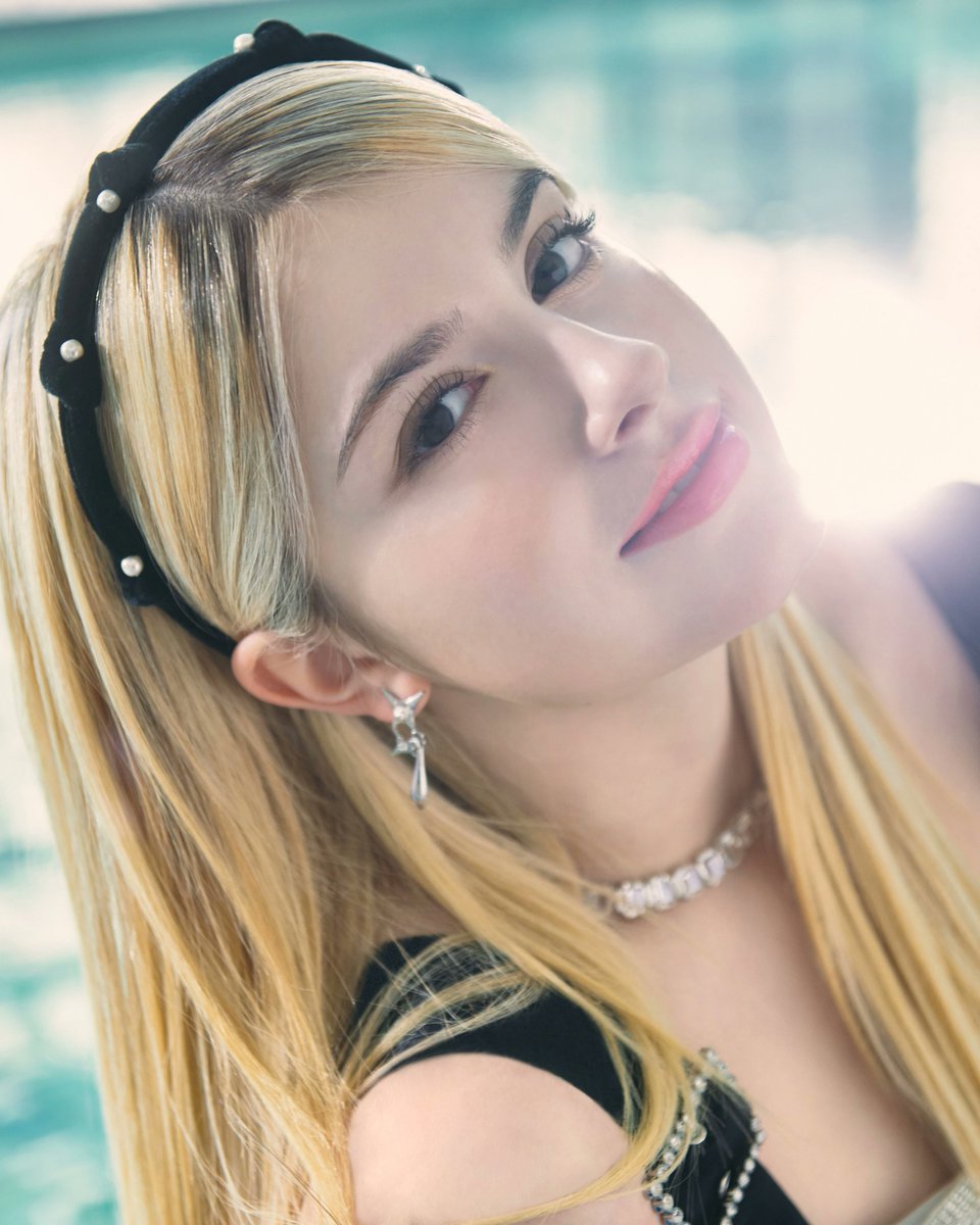 kchartsmaster's tweet photo. VCHA's KG announces she filed a lawsuit to end her contract with JYP Entertainment and that she's leaving the group after multiple incidents of abuse and mistreatment:

"I feel it was not a good environment for my mental health and I apologize if my leave disappoints any of you. I am not in support of the working and living conditions that led a member to attempt suicide. Nor do I support an environment that encourages eating disorders and has caused members to self harm."