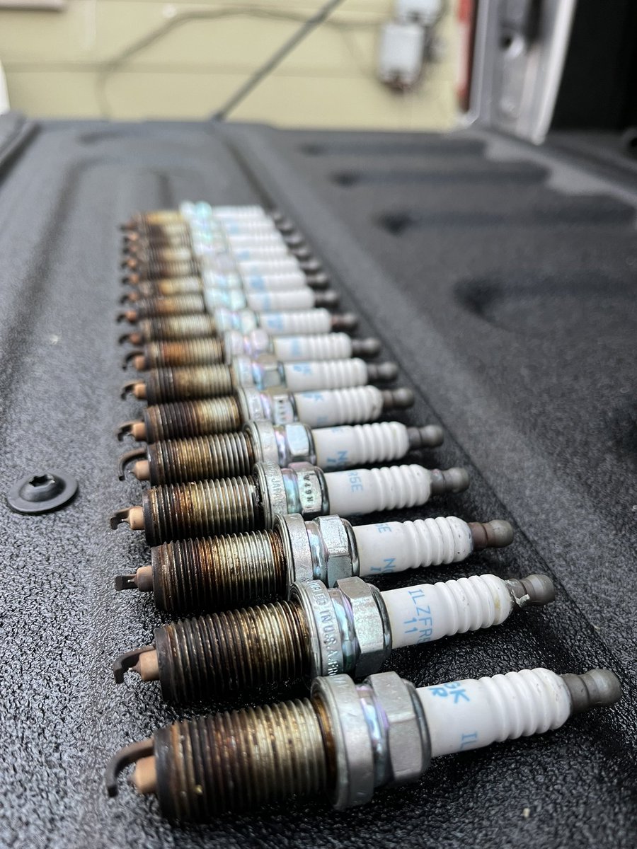 Akajesusgg's tweet photo. Spark plugs replaced at 37K! https://t.co/O4rI5eEjuS