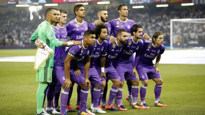 Schalke 04 bei hoffnungslosen Spielen gegen den Tabellenersten: