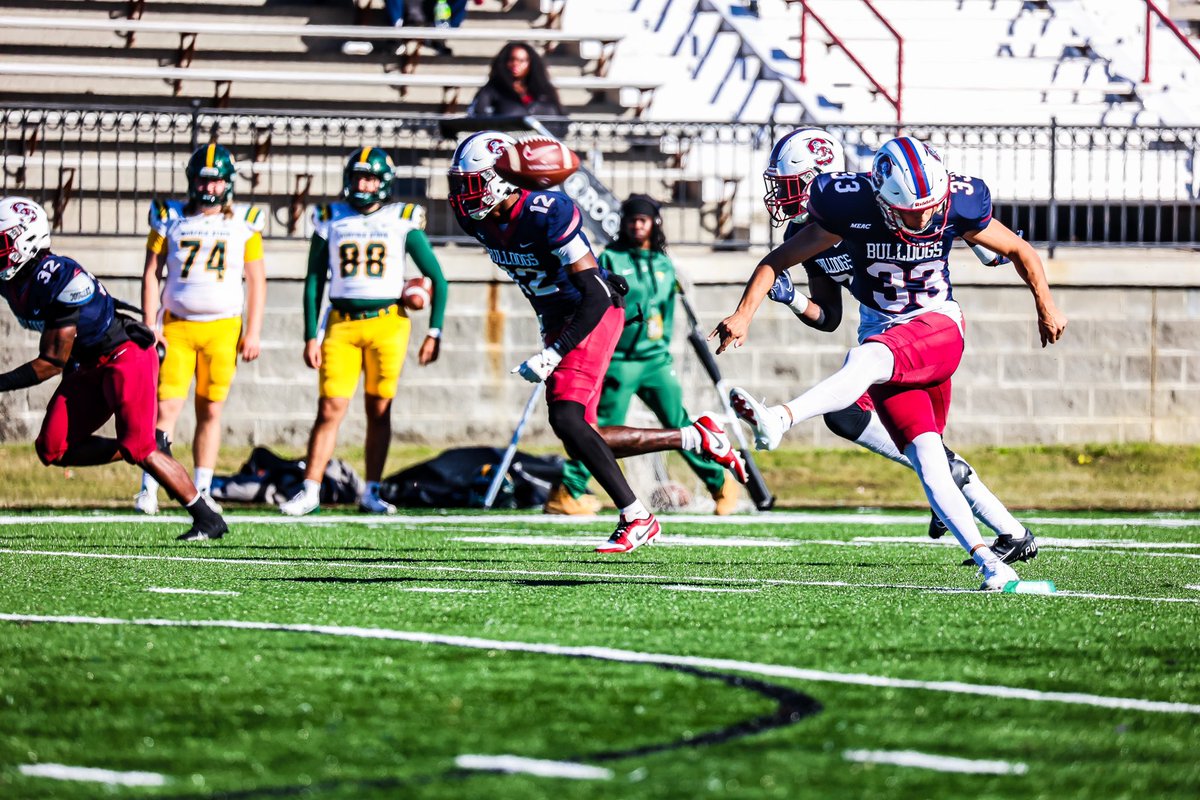 Kyle_Gallegos18's tweet photo. 7 days to go until kickoff in Atlanta for the @CelebrationBowl! 🍑
Locked in. 
#godogs #CelebrationBowl #meacchamps #Kicker #Kickoff #KickerLife https://t.co/xNmn1Lk52G