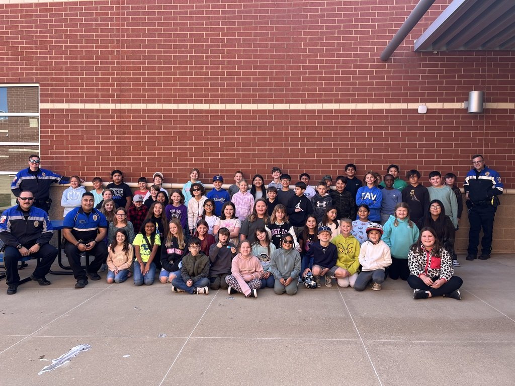 DISDYoung's tweet image. Congratulations are also in order for our 5th-grade students who also completed the 10-week LEAD program with the Decatur Police Department! 
Thank you to the Decatur Police Department for the ice cream party! 
#LEADProgram #CommunitySupport #theyoungway