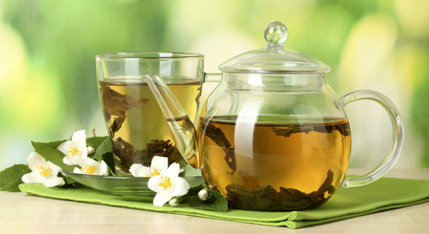 karimanesr's tweet photo. 🧵6 Infusiones medicinales para tener en su botiquín 

Dolor de estómago, insomnio, cólicos, estrés o cualquier otro mal cotidiano que pueda padecer, tiene fácil solución con estas infusiones que le ayudarán a aliviarlos y a relajarse

Le cuento para que sirve cada una⬇️