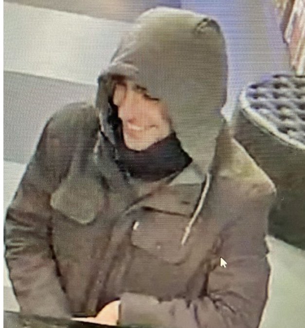 MrReynolds52's tweet photo. I wonder if the NYPD stopped every White guy walking down the street in Manhattan and Central Park like they would’ve done if the video and pictures had shown the shooter was a black man? Just a thought. https://t.co/EyeuUW0c75