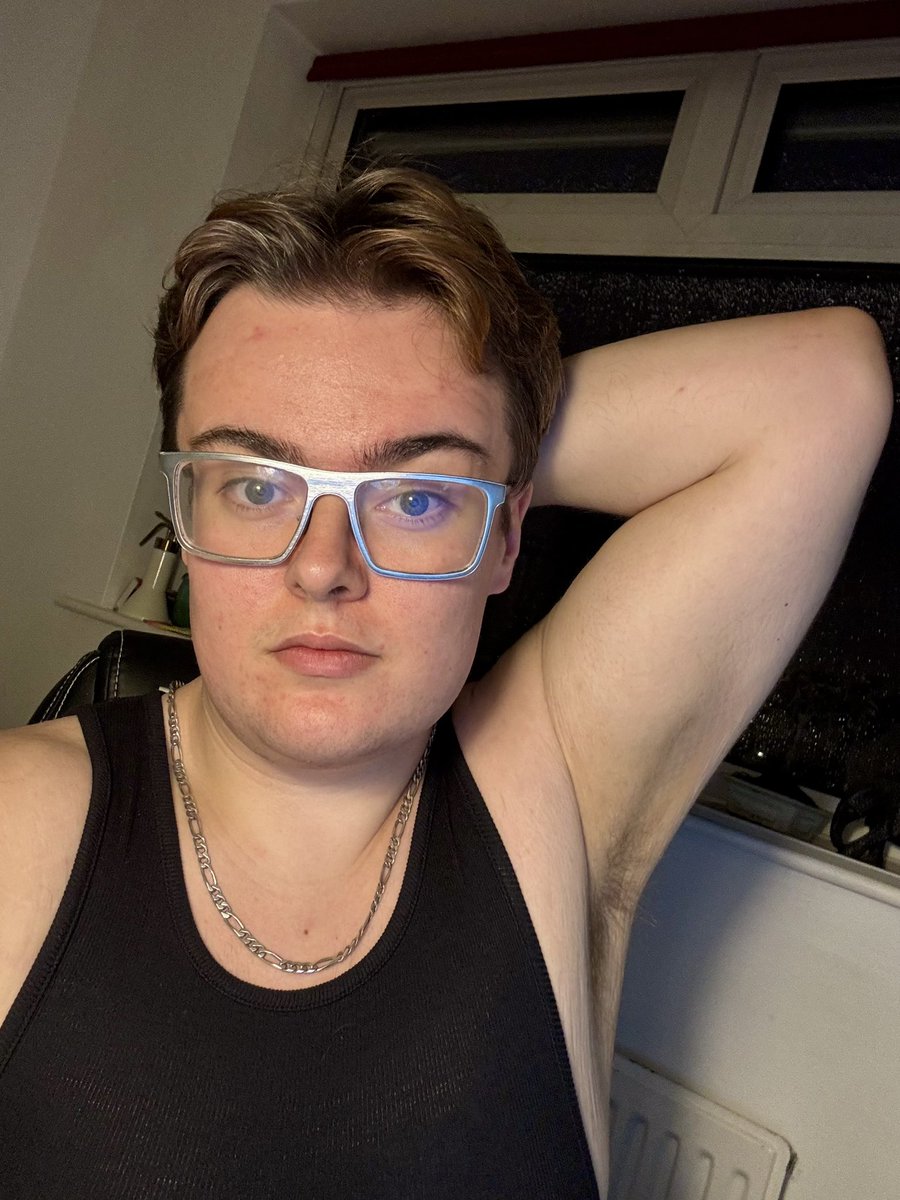 Hay pigs 🐷 #feeder #feederism #grommr #fatboys #growing #lard #gay #gaygainers #gayfeeders #roadtoimmobility