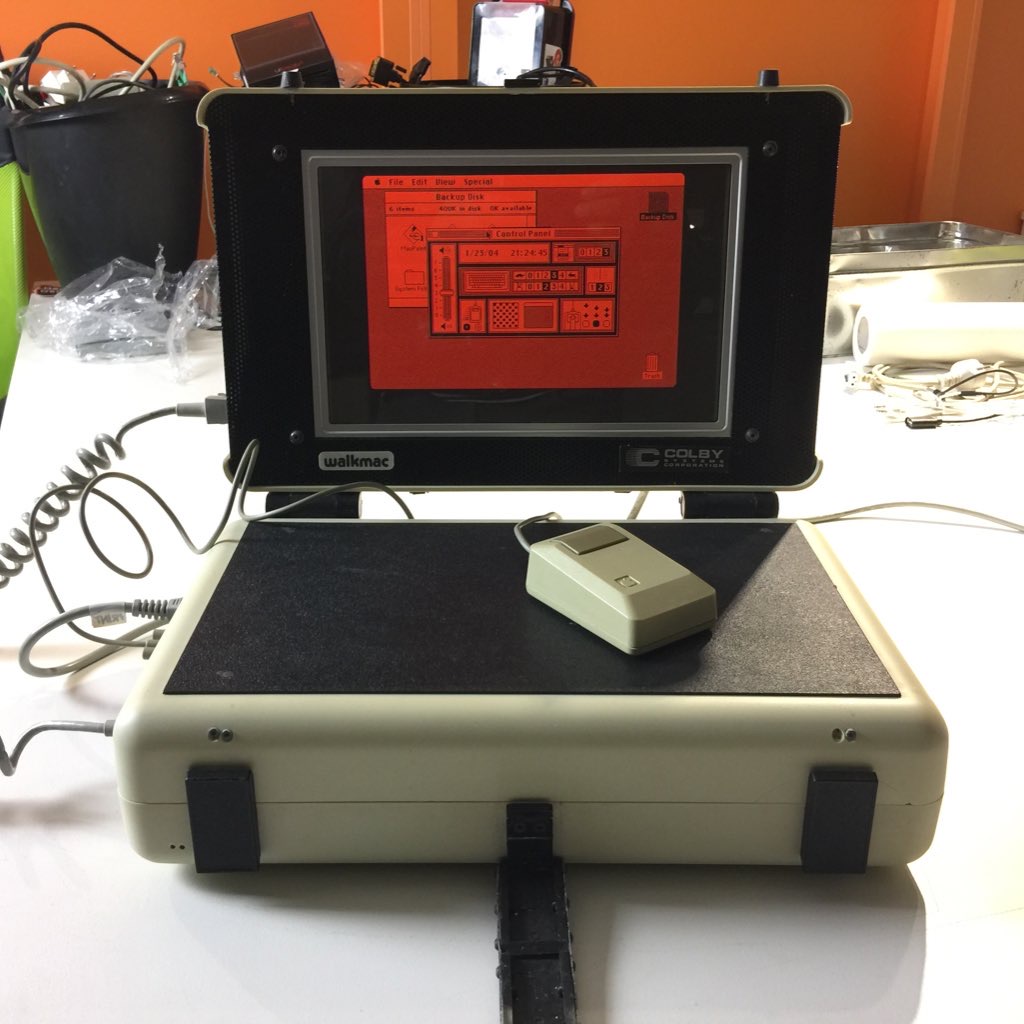 applemuzeumpl's tweet photo. Walkmac, prototype (1986)
This is one of the few preserved and operating prototypes of a Mac portable computer in the world, built by Colby Systems. They had a modular structure, a removable floppy disk drive and an HDD, which were all placed in special metal cassettes. https://t.co/hSBwwPKYpJ