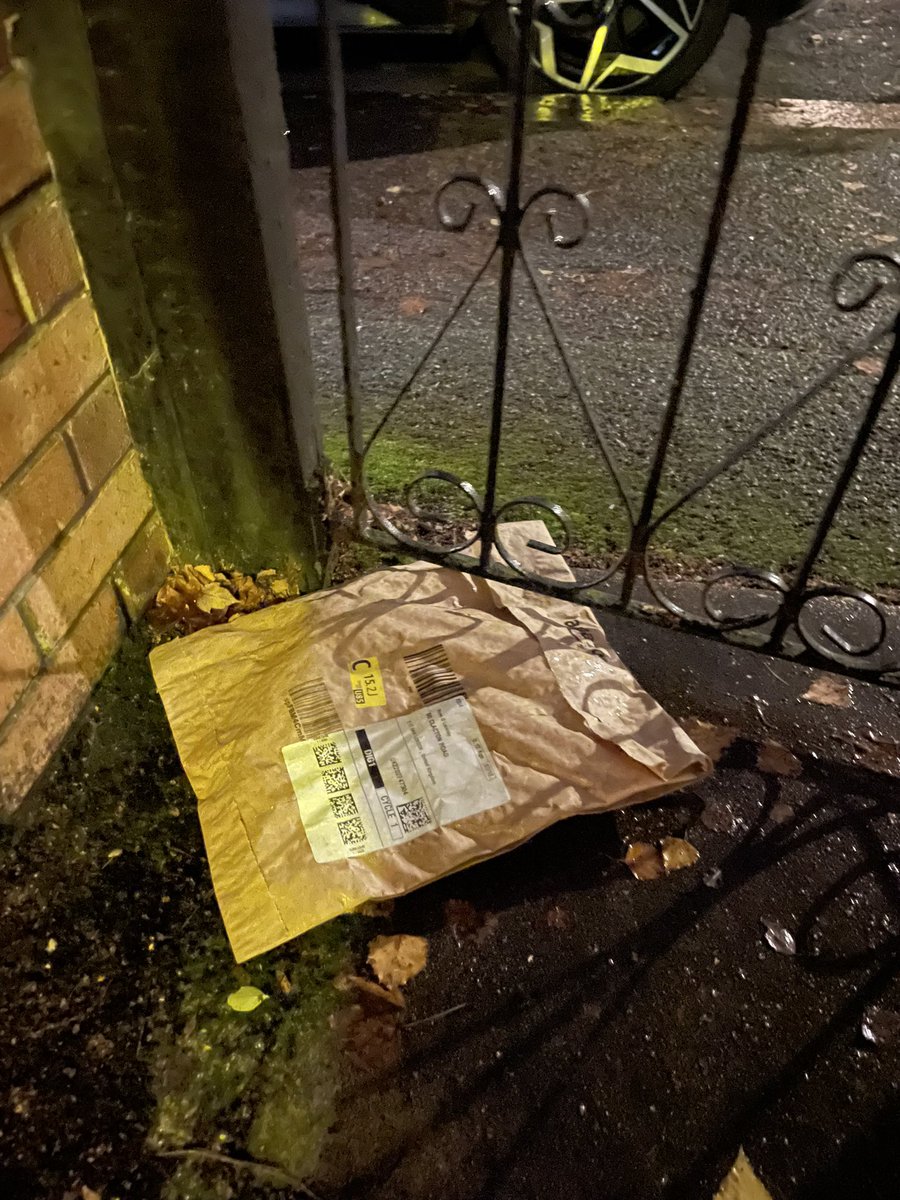 bryanlazenby's tweet photo. @AmazonUK come on man…. It isn’t acceptable to just drop a parcel kerbside in the pouring rain in the middle of a storm and not even bother to knock or ring the doorbell. I’ve been in all afternoon waiting. I’m lucky it wasn’t stolen or blown away and instead is just soaked thru https://t.co/3UycbCrgOJ