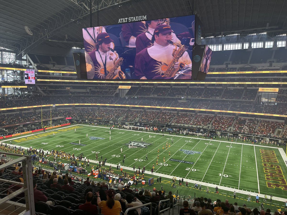 KalinTyler's tweet photo. Really watching my school get a blowout win in the Big 12 Championship game and about to cash out $1.1K, used to pray for times like thisssss 🙏 https://t.co/gzL1yh5Lje