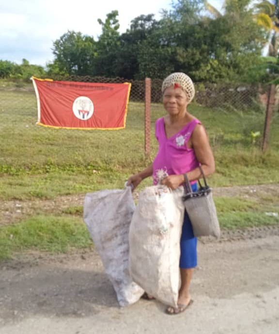 GHNordelo5's tweet photo. En el Consejo Popular Paraguay, de Guantánamo, hoy se recicló, con #GER y los #CDRCuba #Cuba #RecicloMiBarrio #SomosDelBarrio https://t.co/I7YesbIiao
