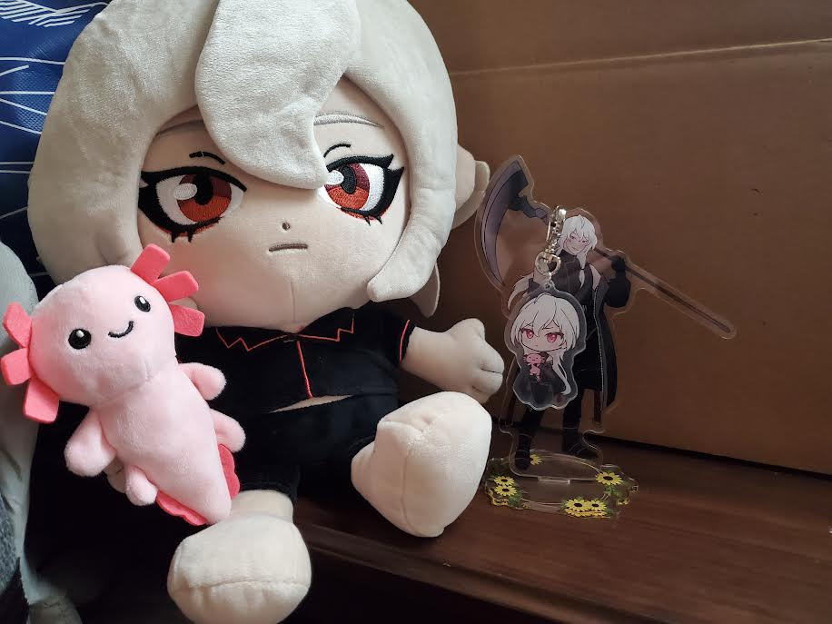 TeyvatMerchant's tweet photo. Happy Anniversary Week to A Date With Death! 🥳

In Celebration we will be doing a giveaway for:

2 Casper Acrylic Stands 
3 Mini Casper Keychains
(Grimmy plush not included~)

5 winners total!!

To Enter Retweet and Like this post. Ends December 8th :D

#ADatewithDeath https://t.co/dxITPnWPyh