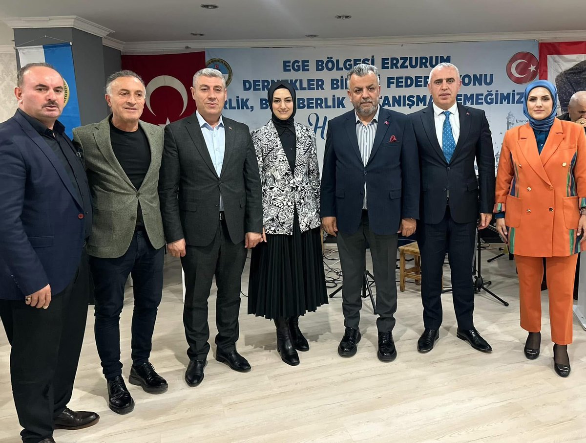 DilekBuyukdag's tweet photo. Kuruluşun, Milli Mücadelenin Şehri, Kadim Memleketim Erzurum’umuzun Ege Bölgesi Dernekler Federasyonu’muzun düzenlediği programda kıymetli hemşehrilerimizle bir araya geldik.

Bizi bu anlamlı programda buluşturan Federasyon Başkanımız Sn Zakir Salmanoğlu’na çok teşekkür ediyorum. https://t.co/9ox9ycuOMy