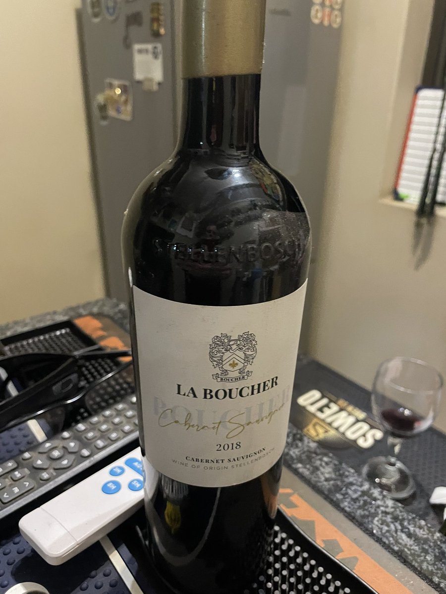 aMidLifeCrisis's tweet photo. @LaBoucher @KwaggaBoucher we opened a 2018 Cab tonight. Tastes exquisite. #MiniSlam @RustedFairy https://t.co/BbFnjCNOBE