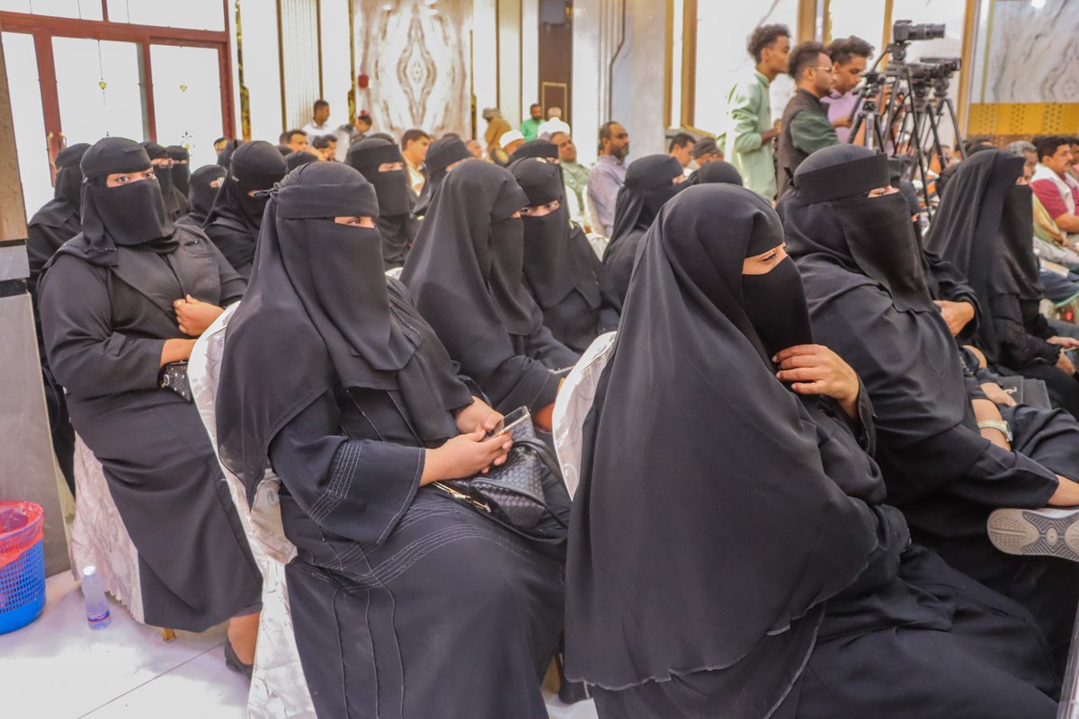 فعالية نقاشية نوعية اليوم السبت في المكلا نظمها مؤتمر حضرموت الجامع بعنوان : «الحكم الذاتي في حضرموت.. المفهوم آليات التنفيذ» بمشاركة نخبة من الأكاديميين والمختصين والمثقفين والإعلاميين والمهتمين بشؤون السياسة والقانون..