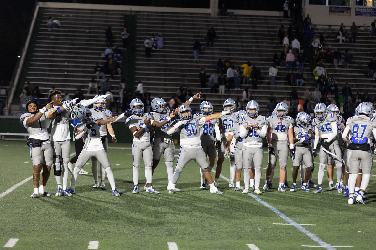 𝑇ℎ𝑎𝑛𝑘 𝑌𝑜𝑢 𝑆𝑒𝑛𝑖𝑜𝑟𝑠 💙

Last night didn’t end how we had hoped, but our boys left it all on the field! We couldn’t be more proud of our Grangers, especially the class of 2025! Thank you for your hard work commitment, and leadership!! Once a Granger, always a Granger!