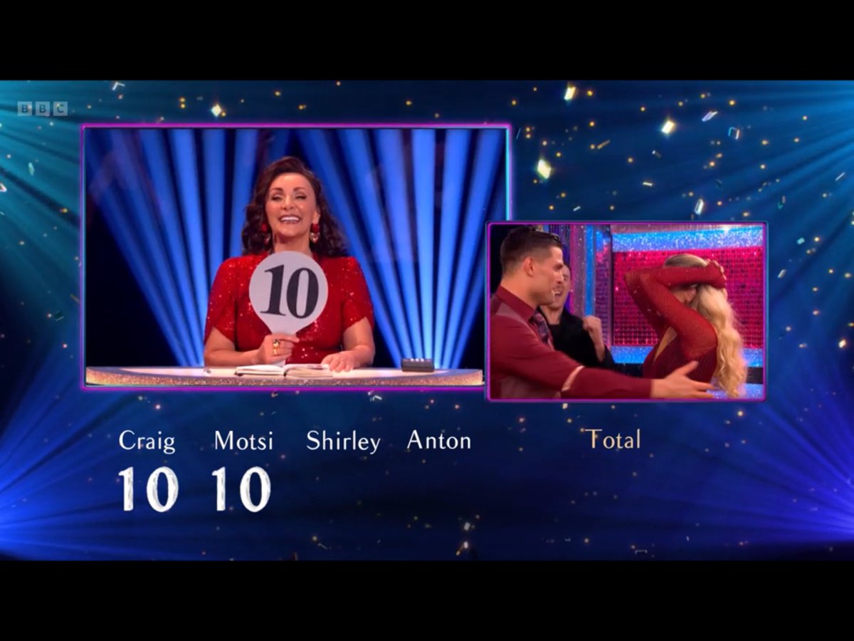 KDCunliffe's tweet photo. According to Shirley the Aljaz and Tasha dance was one point better than the Pete and Jowita dance.
The mind absolutely boggles.
#petewicks #tasha #scd #strictly #strictlycomedancing #shirleyballas #aljaz https://t.co/kovtPlmLLt