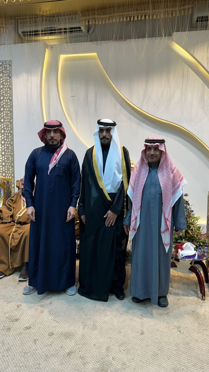 عائلة العبده tweet media