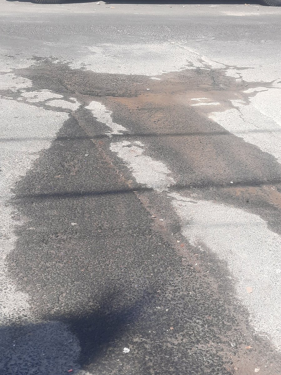 blue_demon_mx's tweet photo. @SacmexC buena tarde quiero reportar una fuga de agua en mi calle, es norte 80 entre oriente 85 y oriente 87, colonia nueva Tenochtitlan.
Lleva como unos 4 días, cada día sale más agua. https://t.co/juLliOcvMc