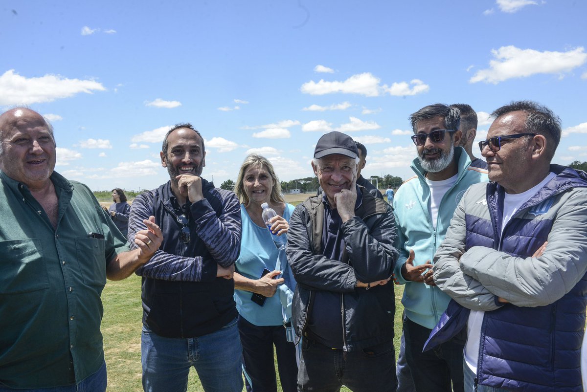 Christian Devia tweet media