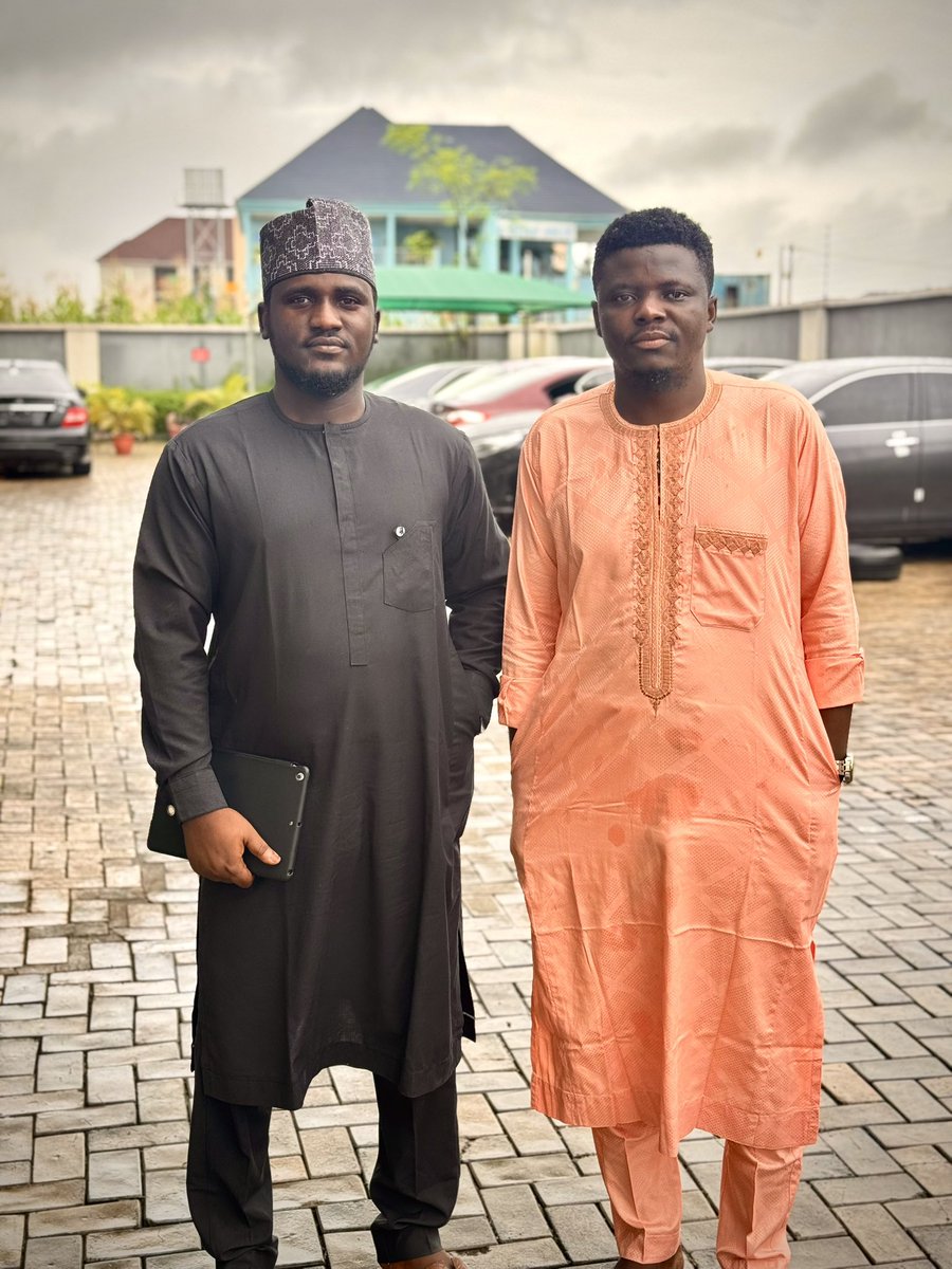 Yerimashettimaa's tweet image. CEO of Am-Phonestore  &amp;amp; CEO of Dr Sambo printing and press 📌