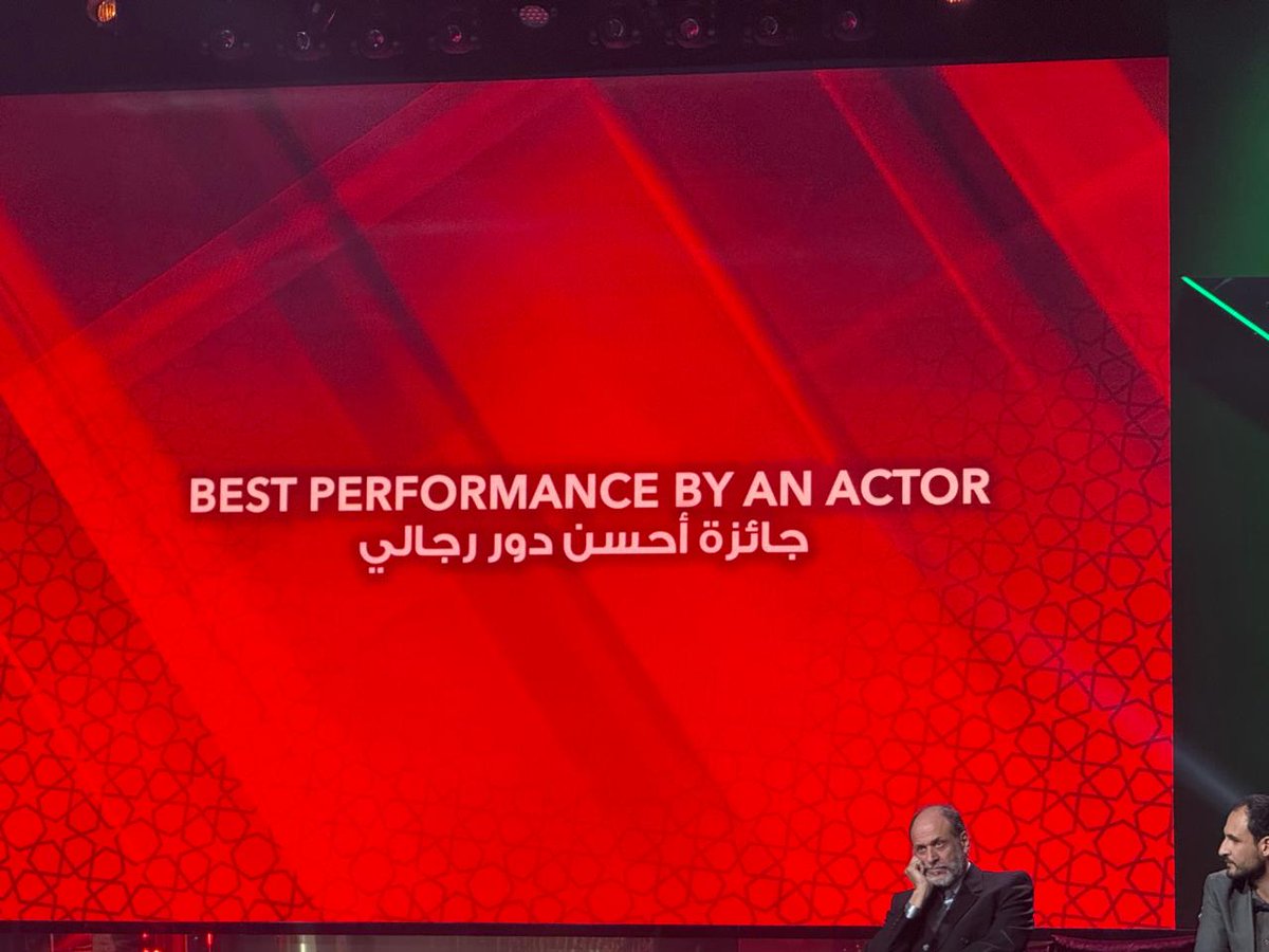 2MInteractive's tweet image. مهرجان مراكش: جائزة أحسن ممثل يفوز بها رومان لوتسكيي عن دوره في الفيلم البولوني ( تحت البركان) . 
#FIFM
@Marrakech_Fest