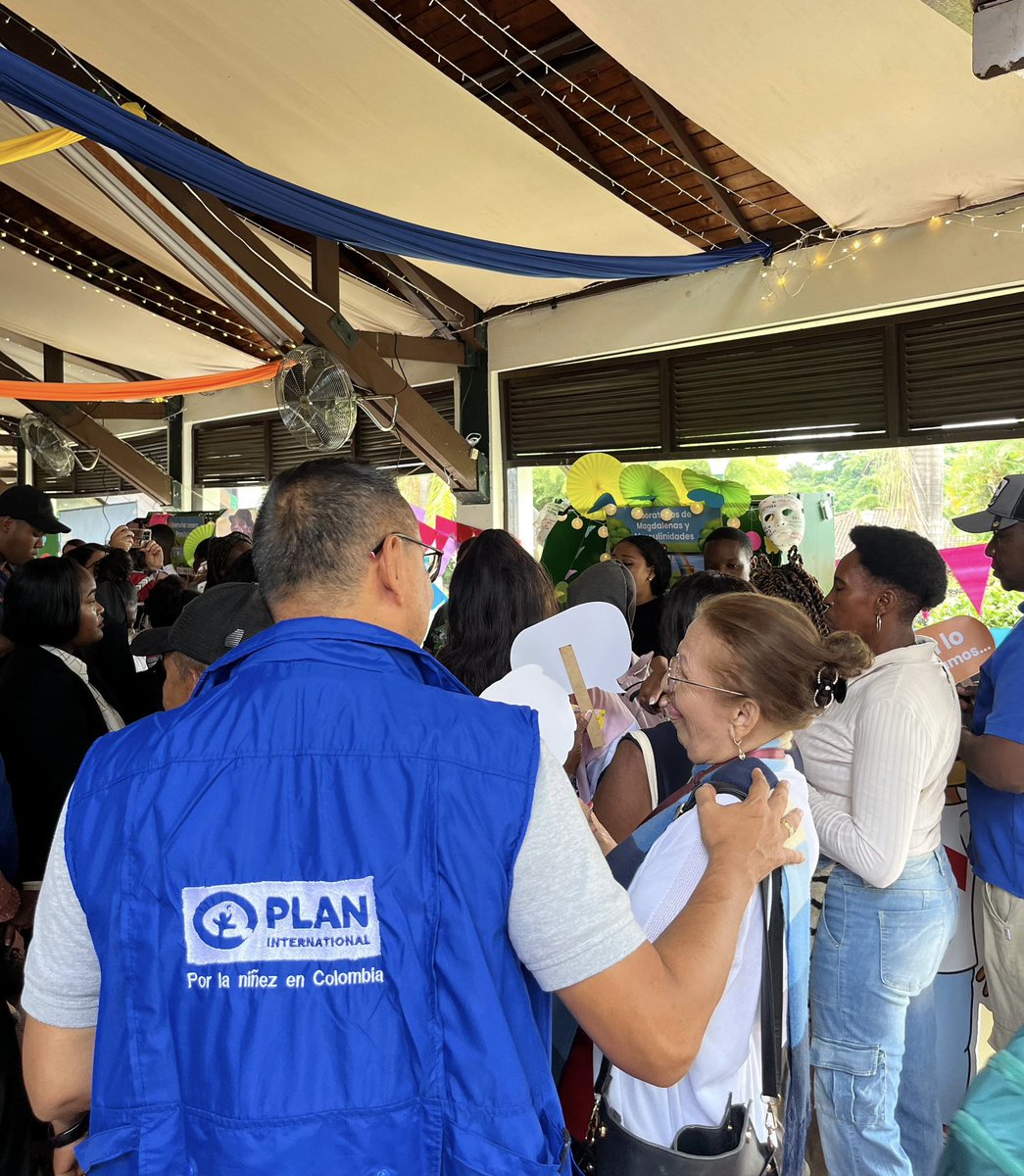 MisionONUCol's tweet image. #ElArteEsPaz 🕊️🎼 | Acompañamos la clausura del proyecto #EmpoderArtePorLaPaz, un camino lleno de aprendizajes, creatividad y transformación que durante 5 años benefició a niños, niñas y adolescentes de los municipios de Buenos Aires y Suárez, en Cauca. 🧵